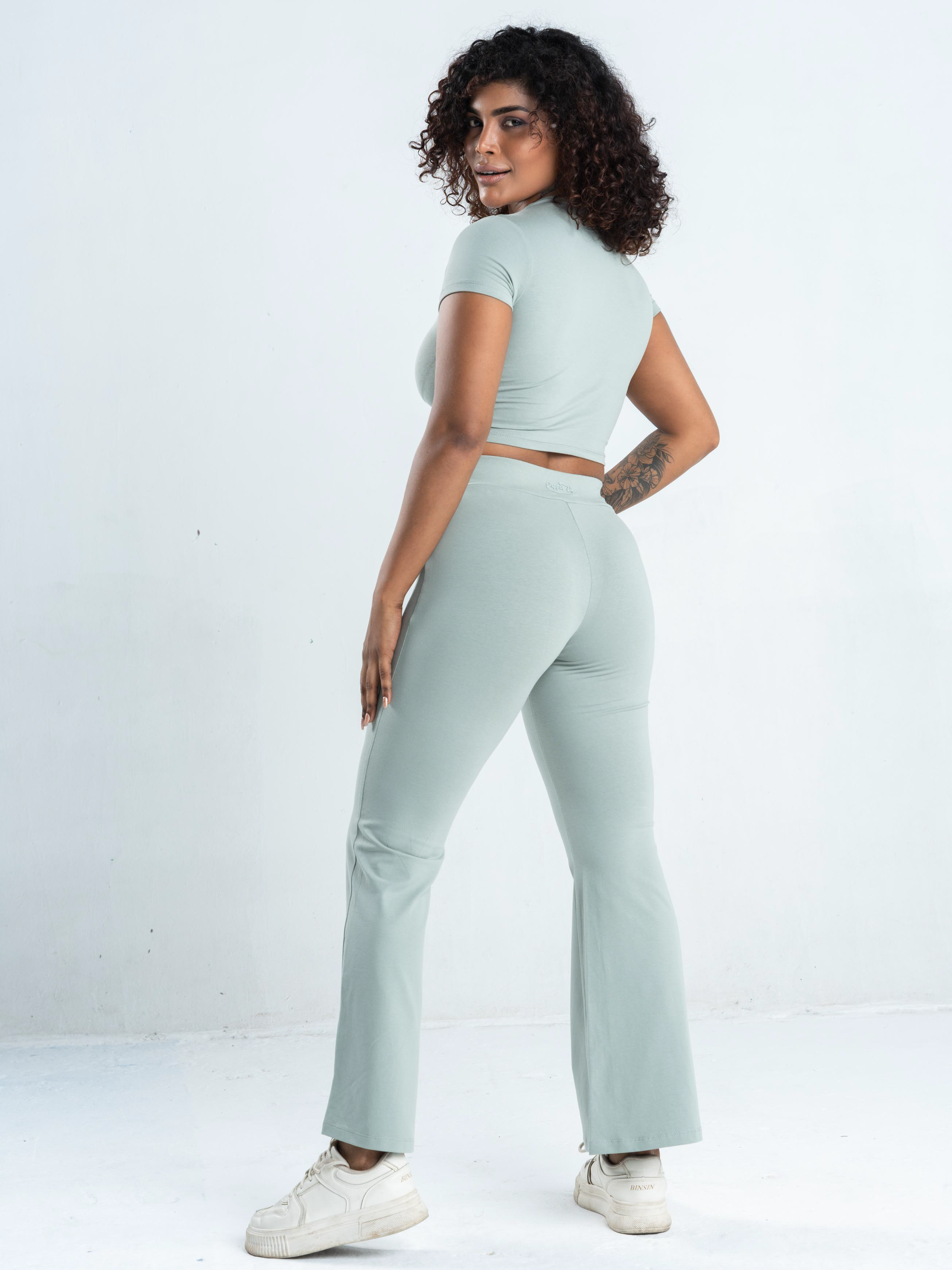 Flared Legging