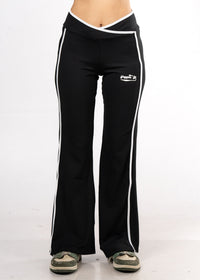 Piped Up Flex Flared Legging