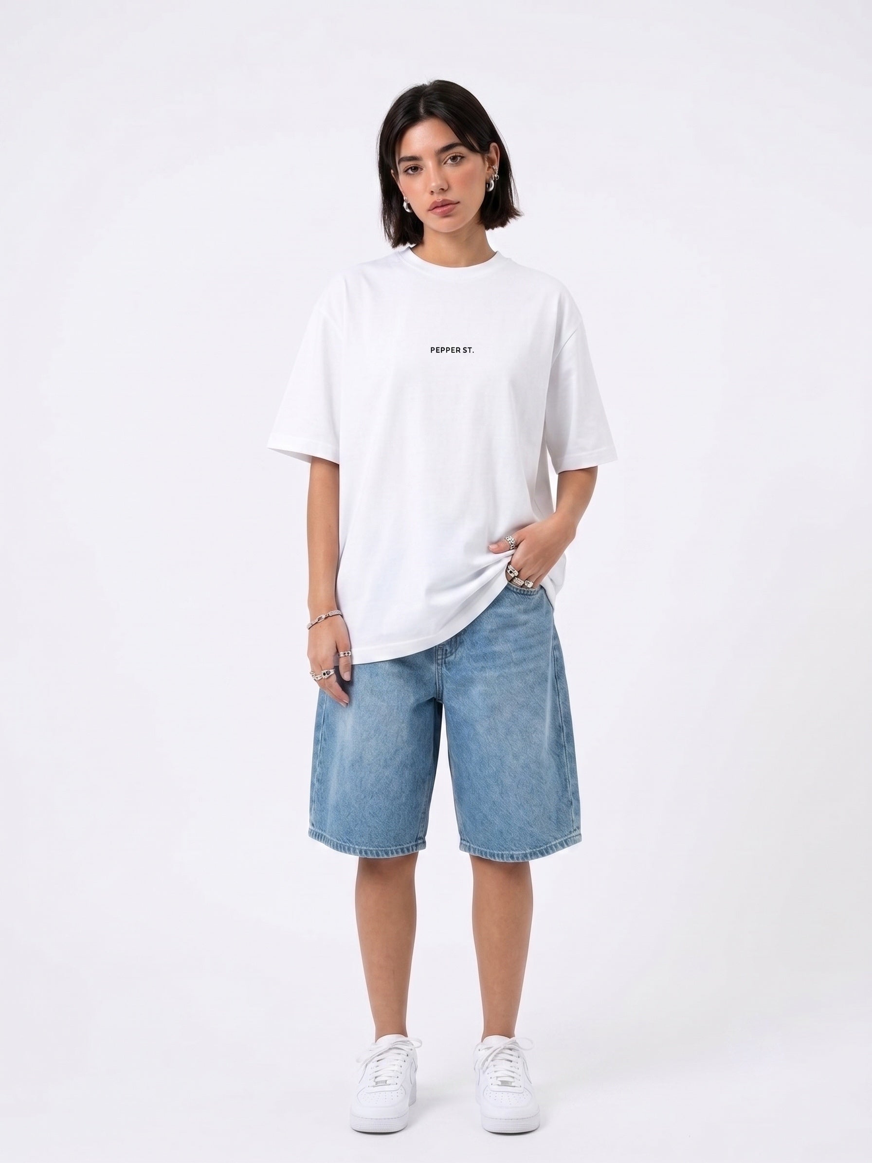 Pepper Cafe Graphic tee