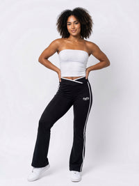 Piped Up Flex Flared Legging