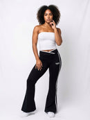 Piped Up Flex Flared Legging