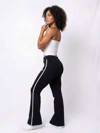 Piped Up Flex Flared Legging