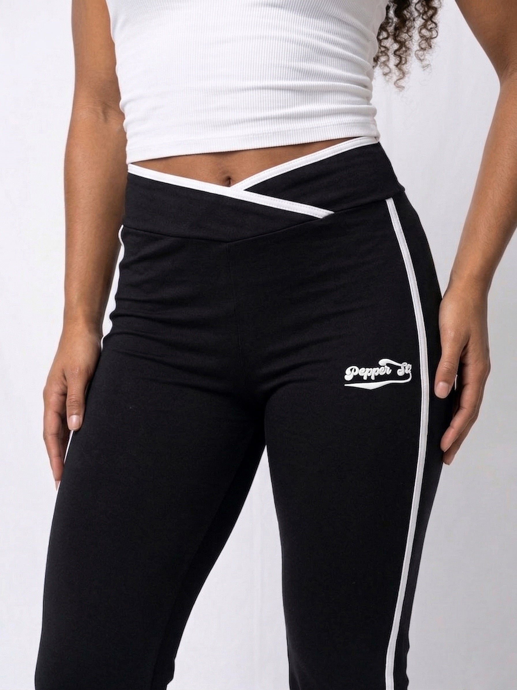 Piped Up Flex Flared Legging